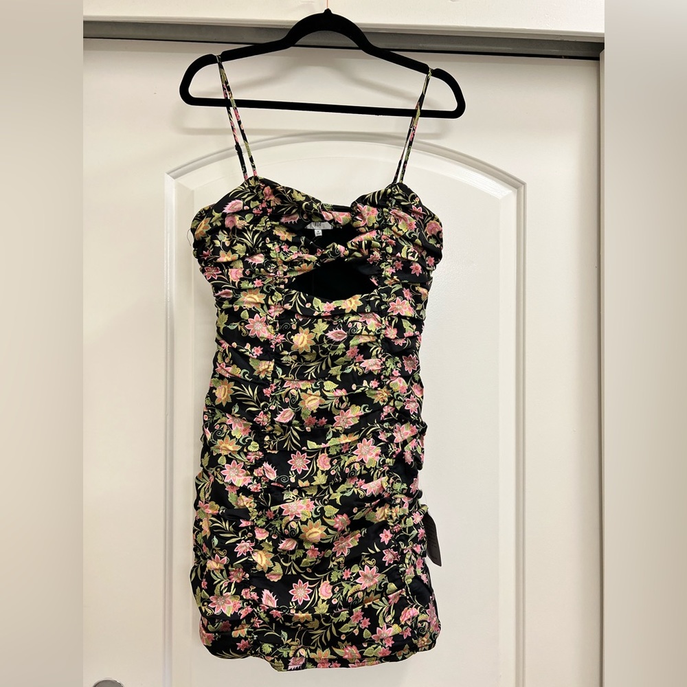 NWT NSR Floral Cutout Ruched Mini Dress - Picture 4 of 9